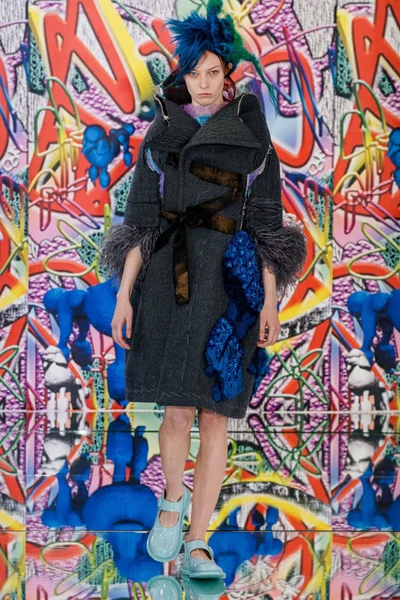 Look 17